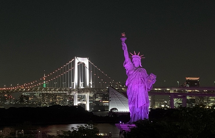 お台場 自由の女神像がライトアップされました 10 1 木 お台場海浜公園 東京お台場 Net